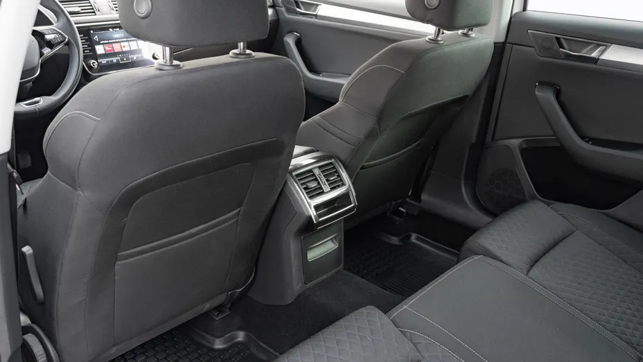 SKODA Superb Superb 2.0 TDI SCR Ambition DSG