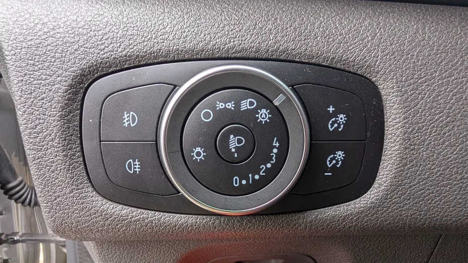 FORD Tourneo Custom Tourneo Custom 2.0 EcoBlue L1 Titanium SelectShift