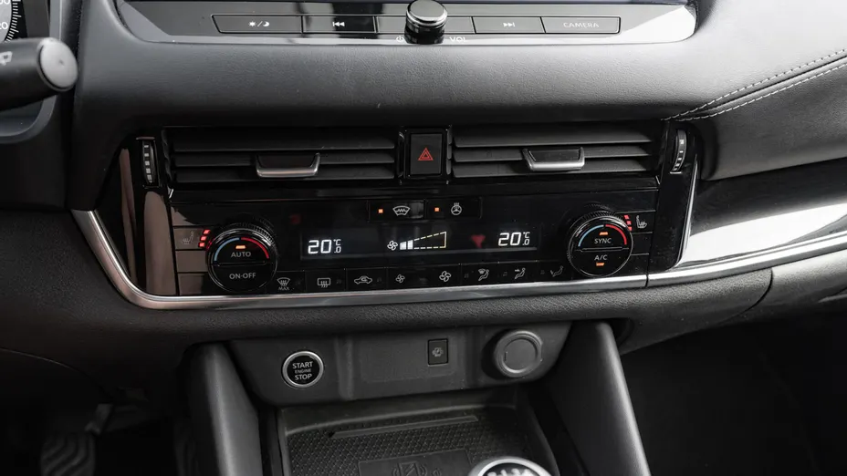 NISSAN Qashqai Qashqai 1.3 DIG-T mHEV N-Connecta