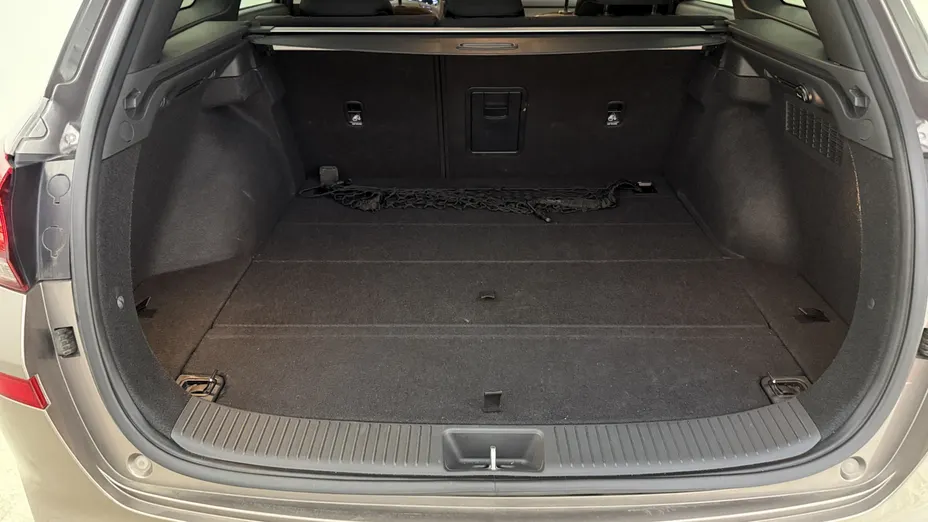 HYUNDAI i30 i30 1.5 T-GDI 48V Smart