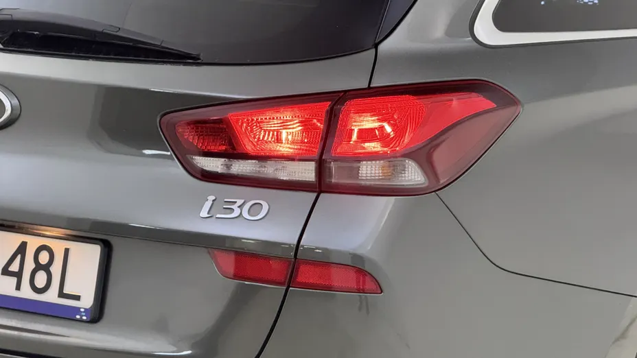 HYUNDAI i30 i30 1.5 T-GDI 48V Smart