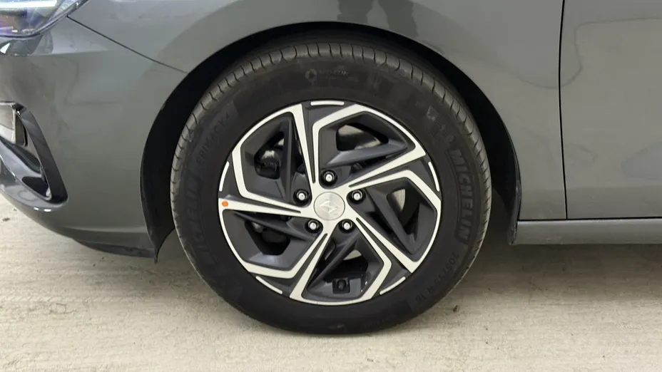 HYUNDAI i30 i30 1.5 T-GDI 48V Smart