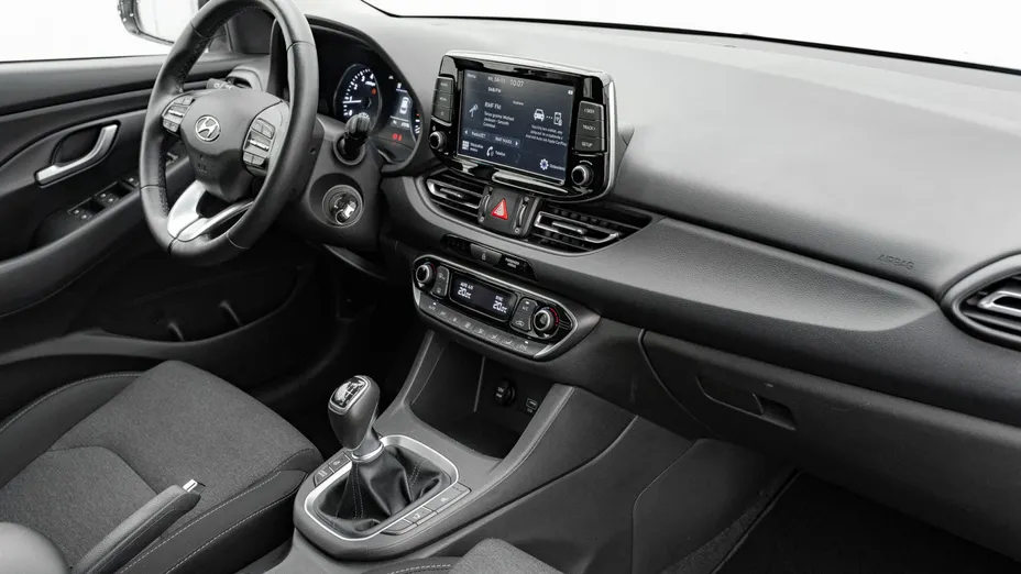 HYUNDAI i30 i30 1.5 T-GDI 48V Smart