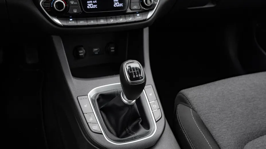 HYUNDAI i30 i30 1.5 T-GDI 48V Smart