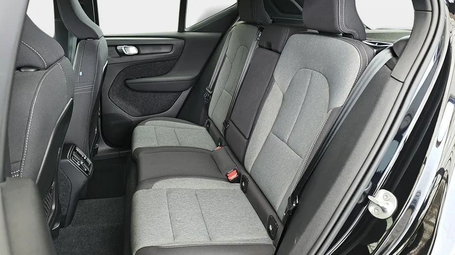 VOLVO XC40 XC40 B3 Plus Dark aut