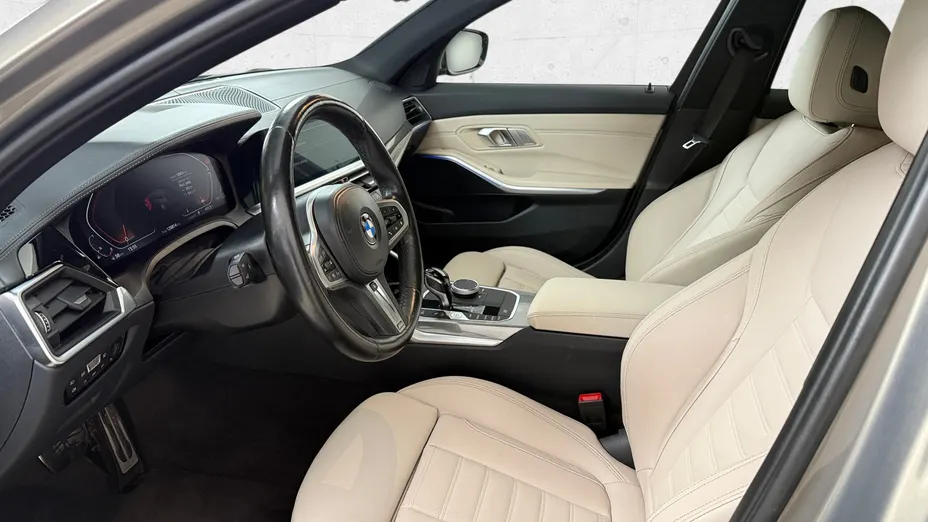 BMW Seria 3 330i xDrive M Sport sport-aut