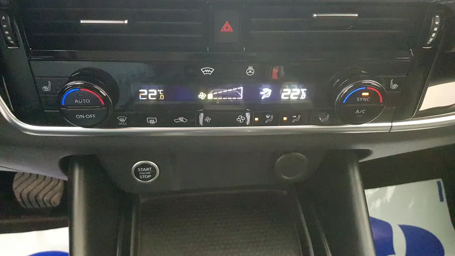 NISSAN Qashqai Qashqai 1.3 DIG-T mHEV N-Connecta Xtronic