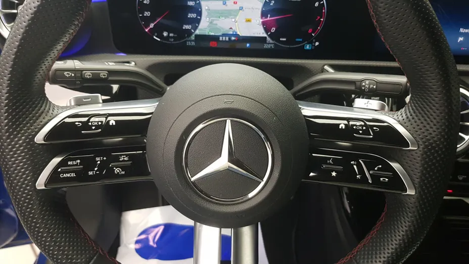 MERCEDES-BENZ A Klasa A 200 AMG Line 7G-DCT