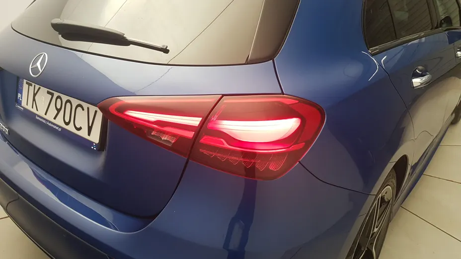 MERCEDES-BENZ A Klasa A 200 AMG Line 7G-DCT