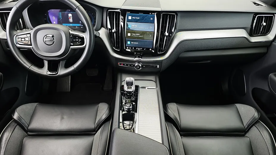 VOLVO XC60 XC60 B4 B Plus Dark aut