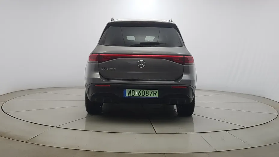 MERCEDES-BENZ EQB EQB 250 66.5kWh AMG