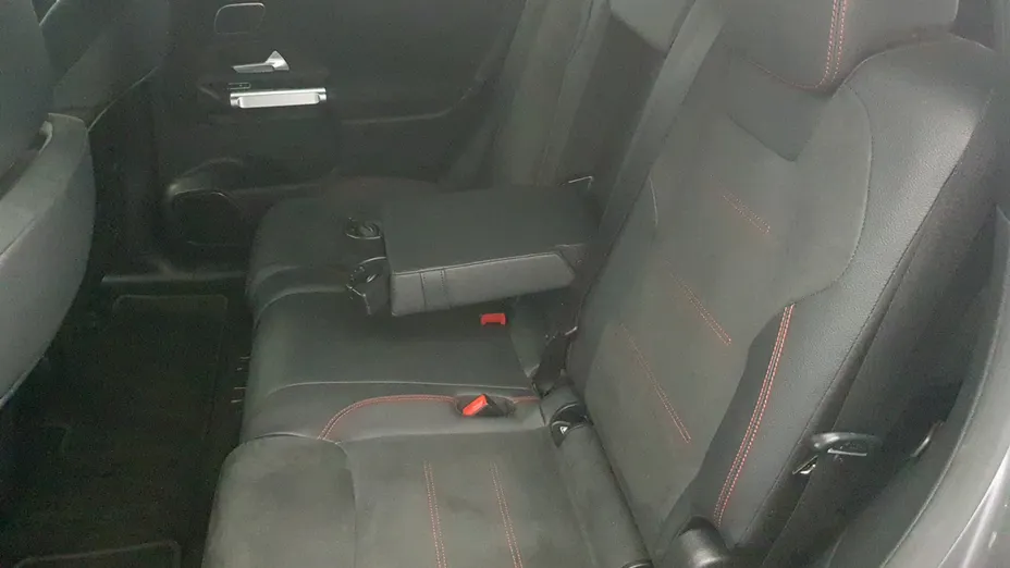 MERCEDES-BENZ EQB EQB 250 66.5kWh AMG