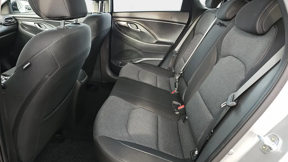 HYUNDAI i30 i30 1.0 T-GDI Smart