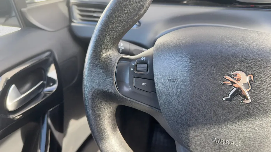 PEUGEOT 208 208 1.2 PureTech Active