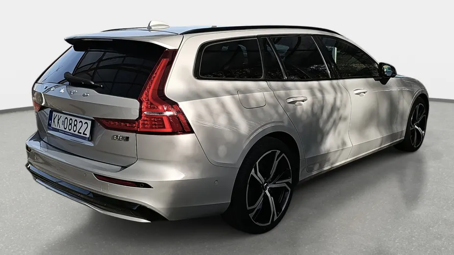 VOLVO V60 V60 B5 B AWD Plus Dark aut
