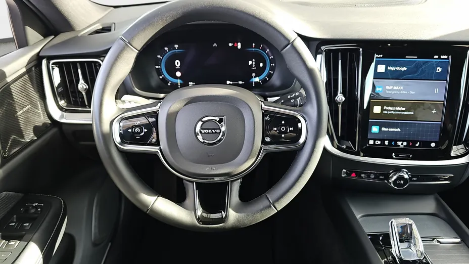 VOLVO V60 V60 B5 B AWD Plus Dark aut