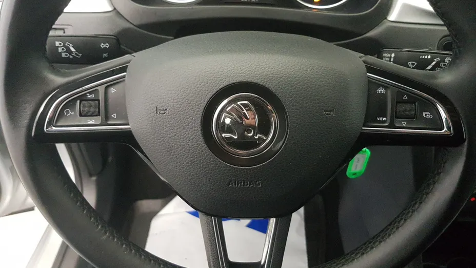 SKODA Rapid Rapid Spb. 1.0 TSI Ambition