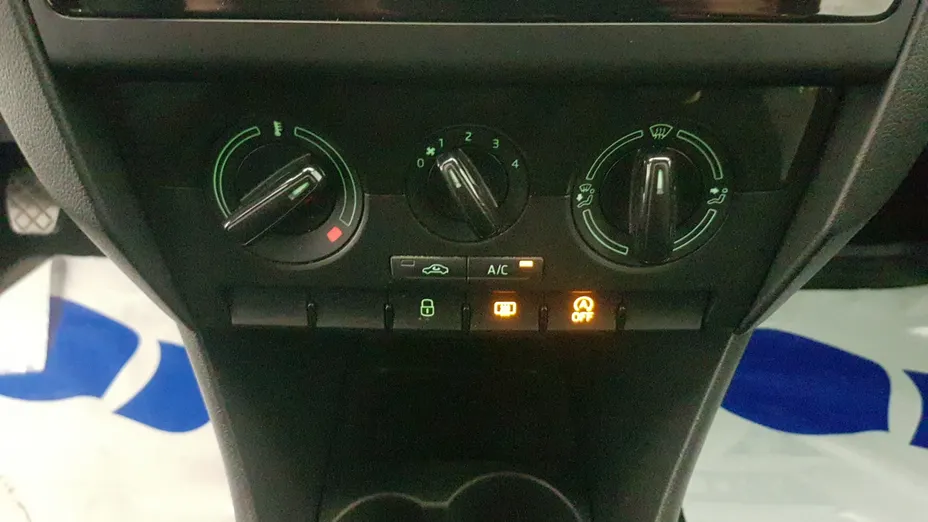 SKODA Rapid Rapid Spb. 1.0 TSI Ambition