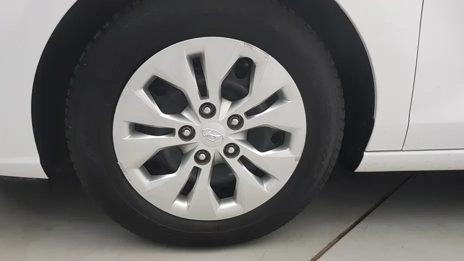 HYUNDAI i30 i30 1.0 T-GDI Modern