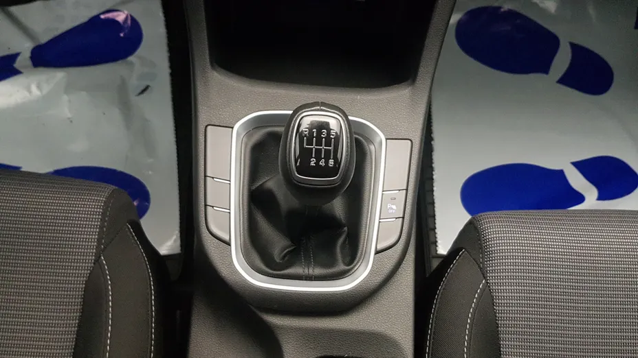 HYUNDAI i30 i30 1.0 T-GDI Modern