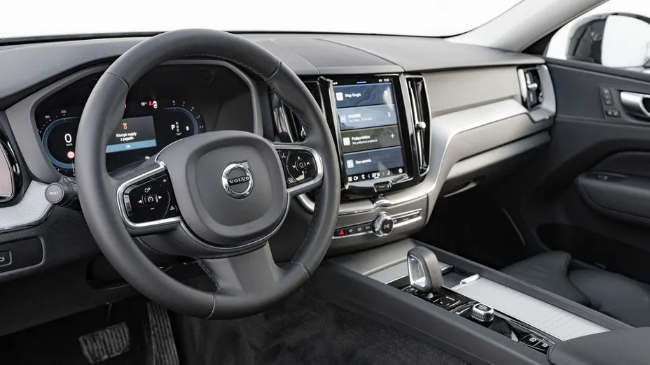 VOLVO XC60 XC60 B4 B Plus Dark aut