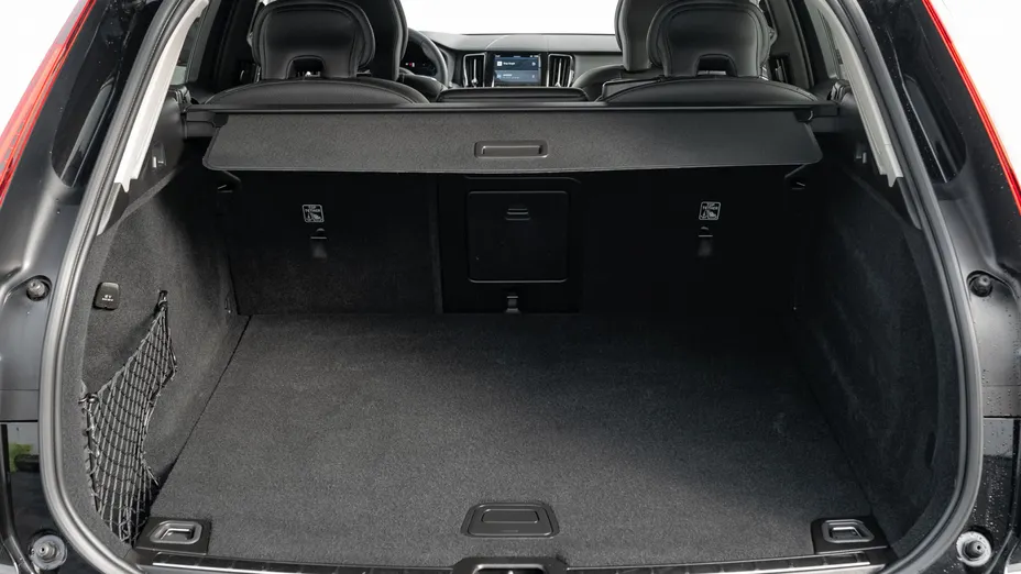 VOLVO XC60 XC60 B4 B Plus Dark aut