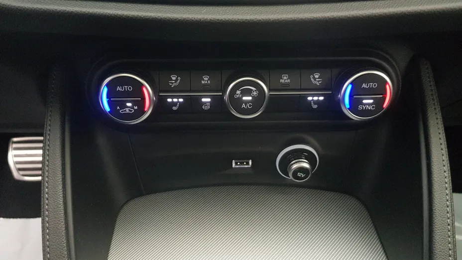 ALFA ROMEO Stelvio Stelvio 2.0 Turbo Veloce Q4 aut