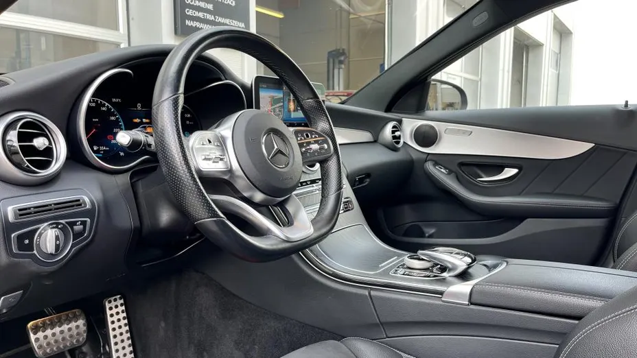 MERCEDES-BENZ C Klasa C 220 d 4MATIC 9G-TRONIC