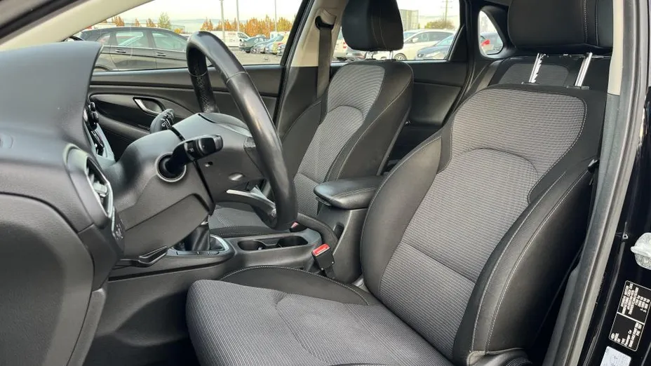 HYUNDAI i30 i30 1.5 DPI Classic +