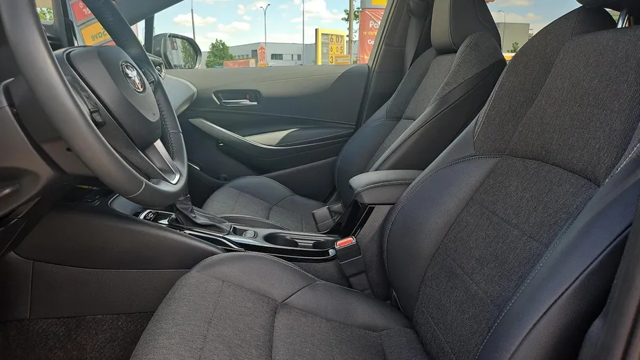 TOYOTA Corolla Corolla 1.8 Hybrid Style