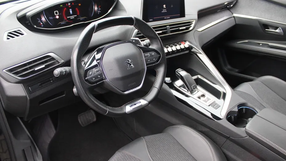 PEUGEOT 5008 5008 1.6 PureTech GT Line S&S EAT8