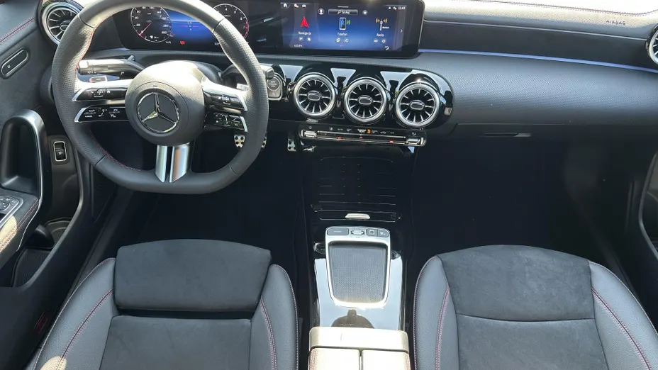 MERCEDES-BENZ CLA CLA 180 mHEV AMG Line 7G-DCT Nowy