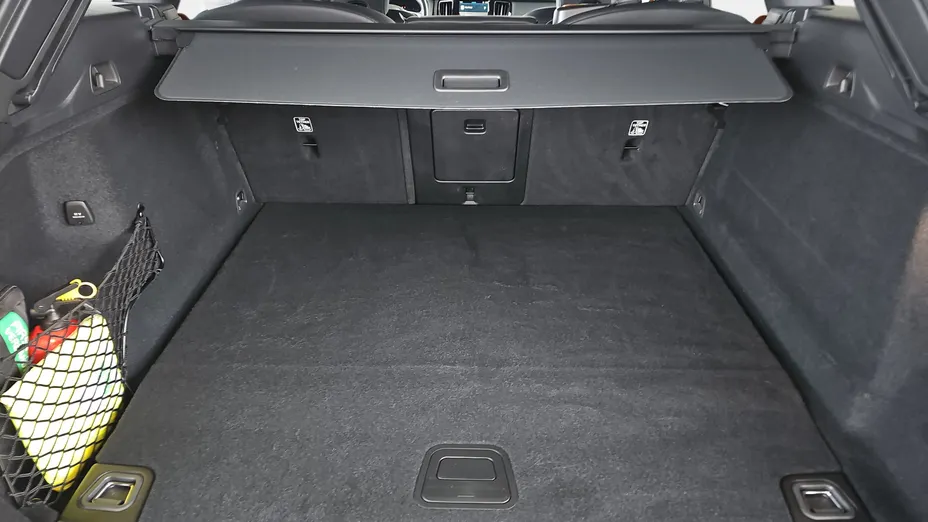 VOLVO XC60 XC60 T8 Plug-In Hybrid AWD Polestar Engineered aut