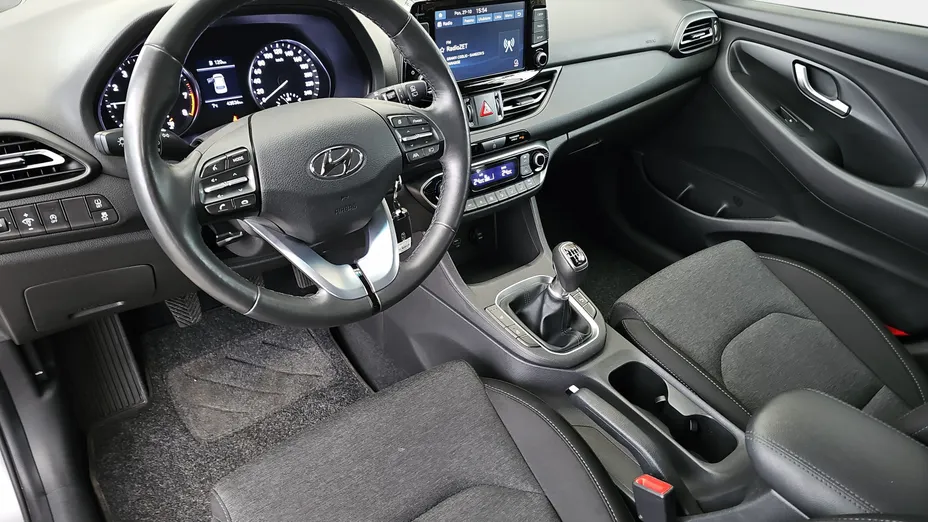 HYUNDAI i30 i30 1.0 T-GDI Smart