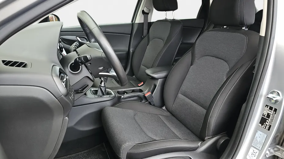 HYUNDAI i30 i30 1.0 T-GDI Smart