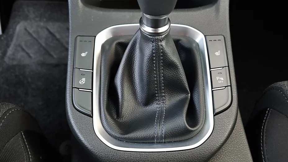 HYUNDAI i30 i30 1.0 T-GDI Smart