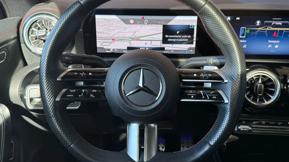 MERCEDES-BENZ CLA CLA 200 AMG Line 7G-DCT