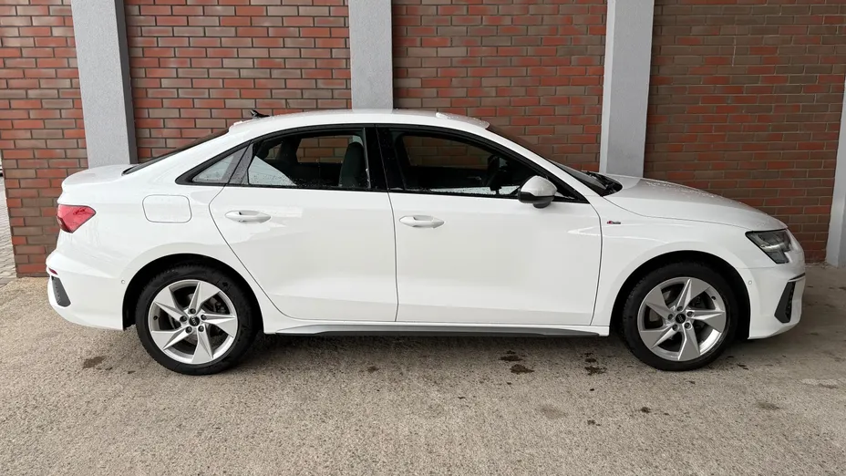 AUDI A3 A3 35 TFSI mHEV S Line S tronic