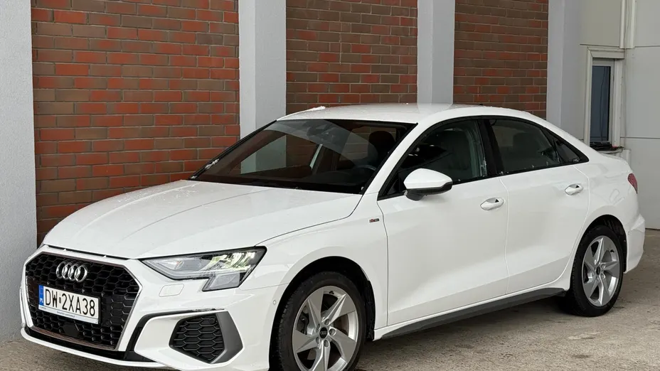 AUDI A3 A3 35 TFSI mHEV S Line S tronic