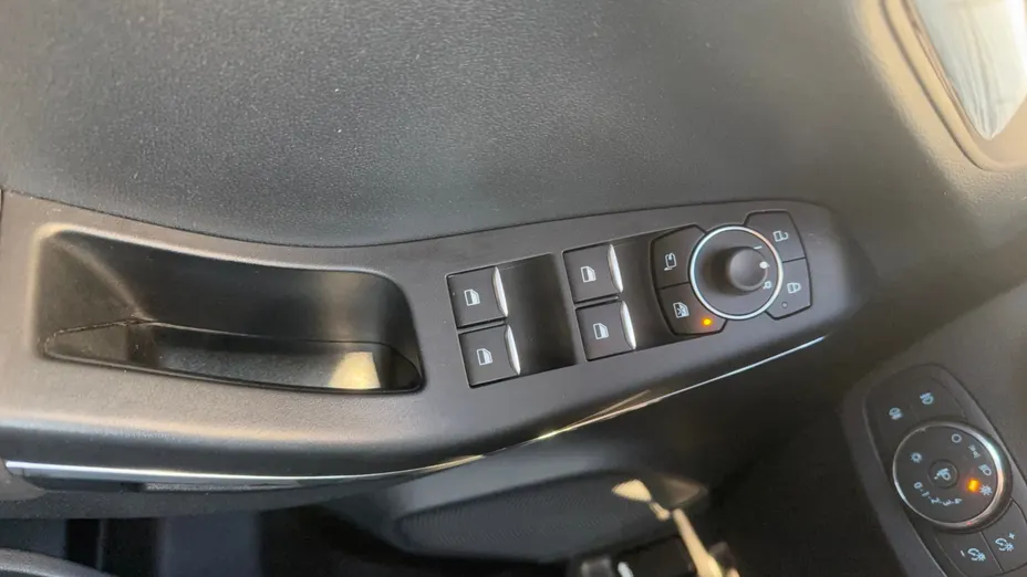 FORD Puma Puma 1.0 EcoBoost mHEV ST-Line X DCT