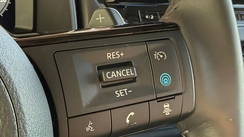 NISSAN Qashqai Qashqai 1.3 DIG-T mHEV Premiere Edition Xtronic