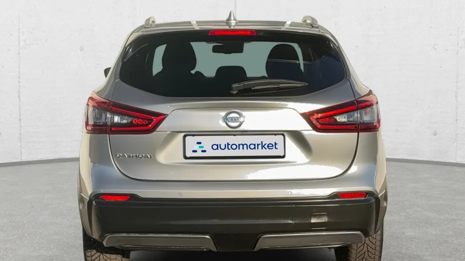 NISSAN Qashqai Qashqai 1.3 DIG-T N-Connecta DCT