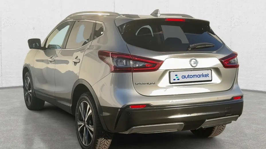 NISSAN Qashqai Qashqai 1.3 DIG-T N-Connecta DCT