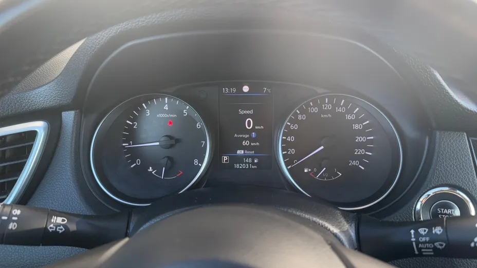 NISSAN Qashqai Qashqai 1.3 DIG-T N-Connecta DCT