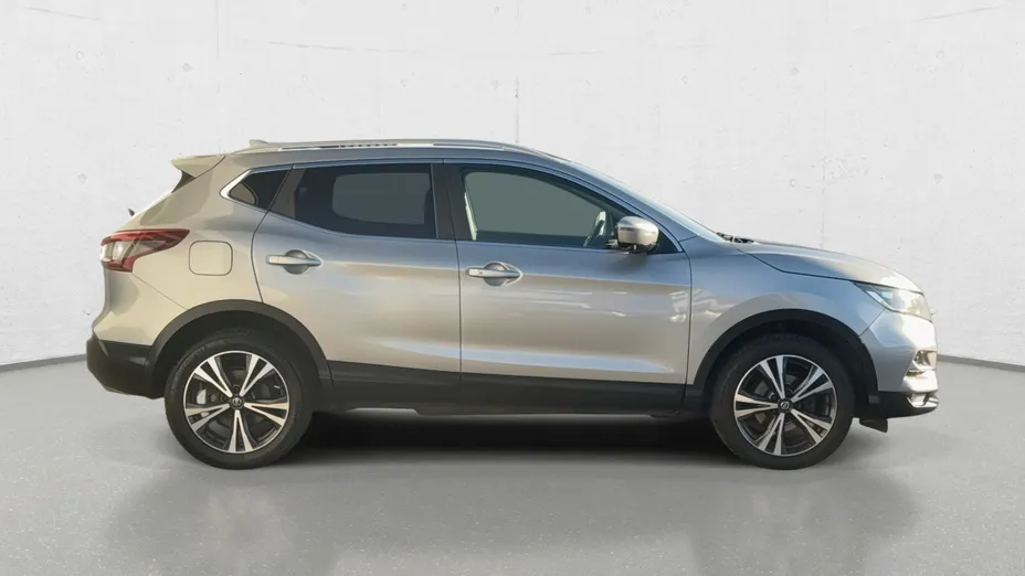 NISSAN Qashqai Qashqai 1.3 DIG-T N-Connecta DCT