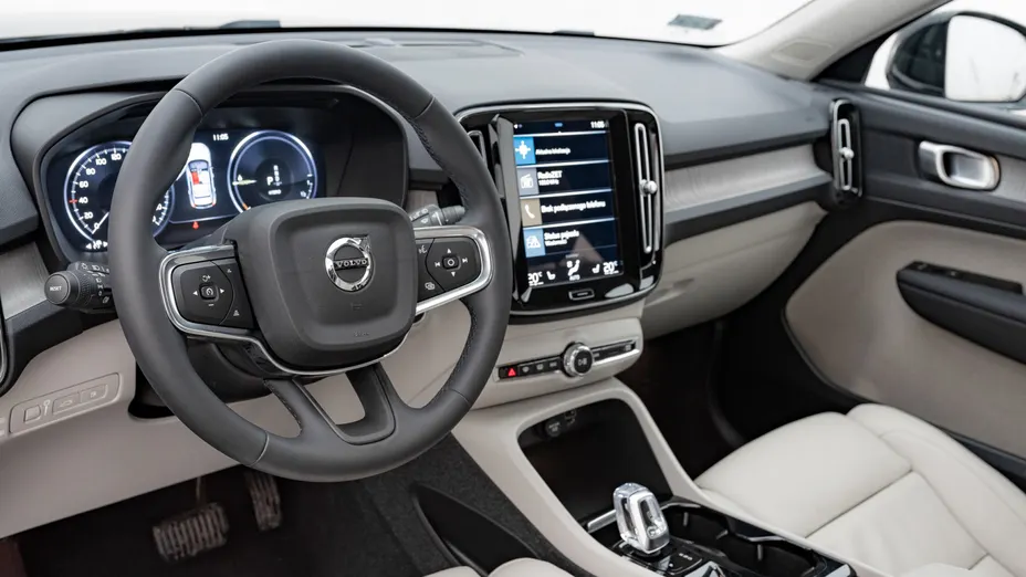 VOLVO XC40 XC40 T5 Plug-In Hybrid Inscription aut