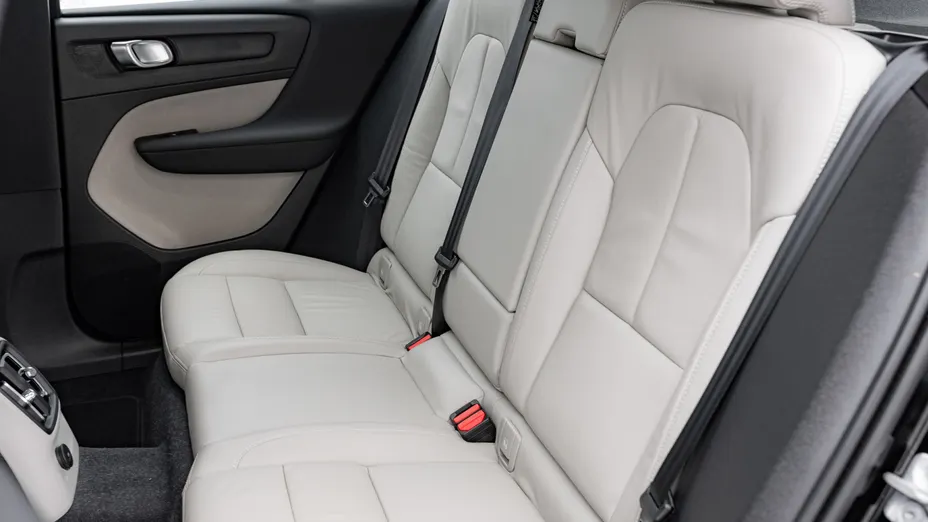 VOLVO XC40 XC40 T5 Plug-In Hybrid Inscription aut