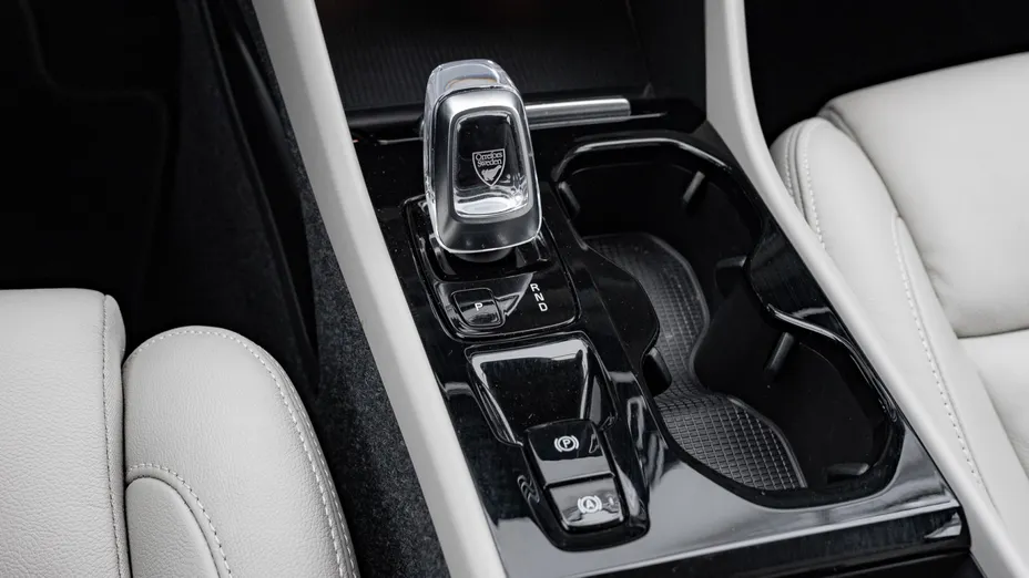 VOLVO XC40 XC40 T5 Plug-In Hybrid Inscription aut