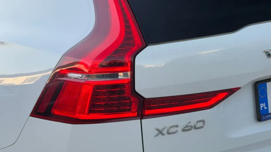 VOLVO XC60 XC60 B4 B R-Design aut