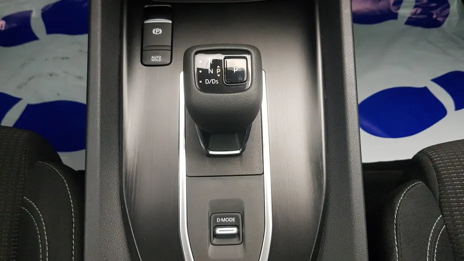 NISSAN Qashqai Qashqai 1.3 DIG-T mHEV N-Connecta Xtronic